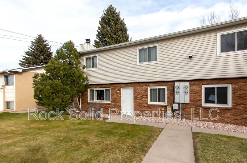 1610 Taft Ave - Photo 3 of 21