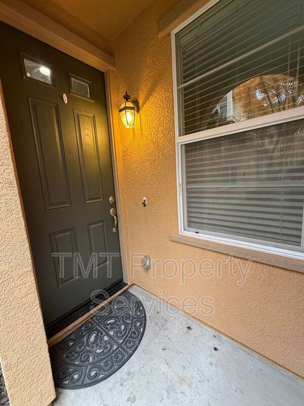 8120 Crystal Walk Cir - Photo 2 of 21