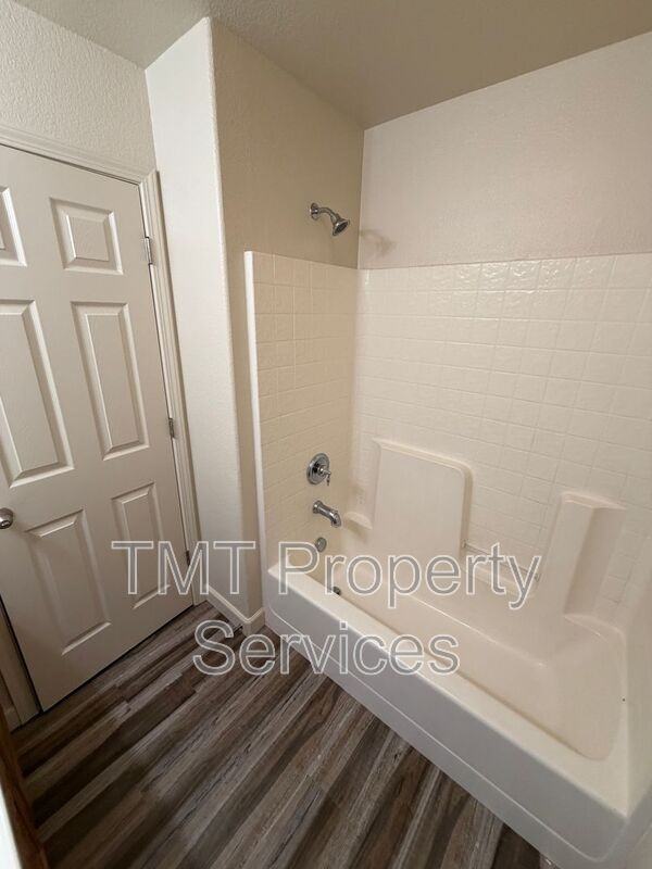 8120 Crystal Walk Cir - Photo 6 of 21