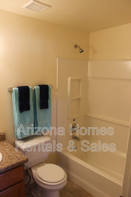 8131 E Beverly St - Photo 7 of 9