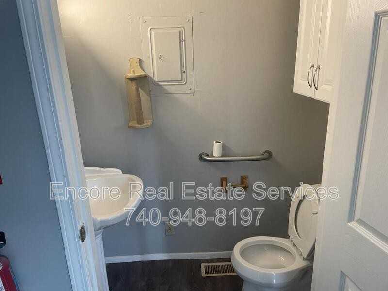 399 E Main St - Photo 7 of 8