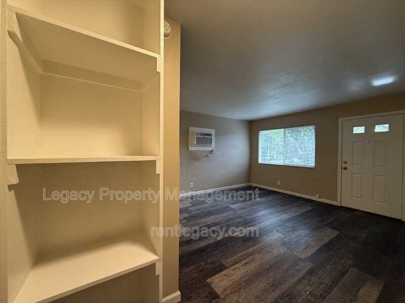 3715 46th Ave #4 - Photo 6 of 13