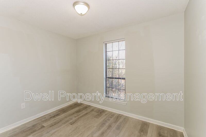 2614 Andorra Dr - Photo 4 of 15