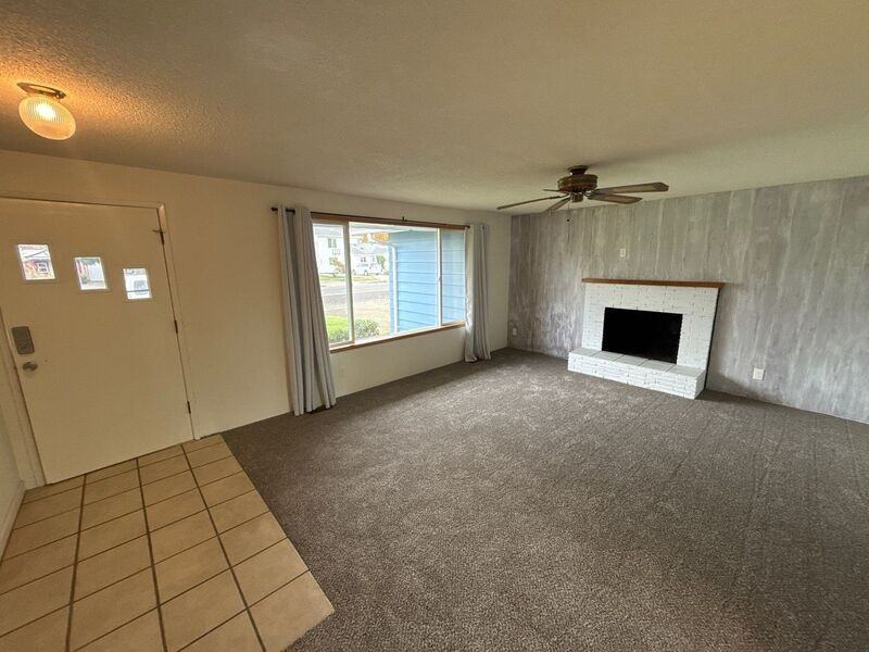 1650 Nw Highland Dr - Photo 5 of 40