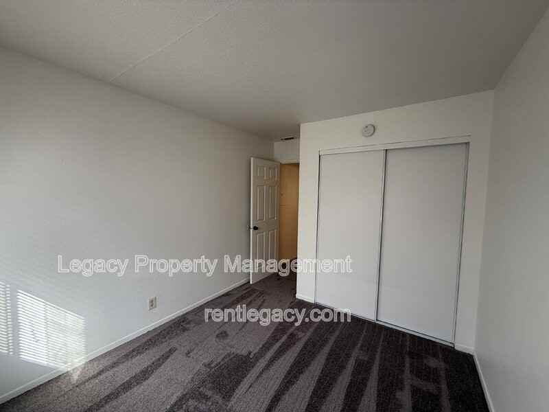 2318 Church Ave #6 - Photo 6 of 13