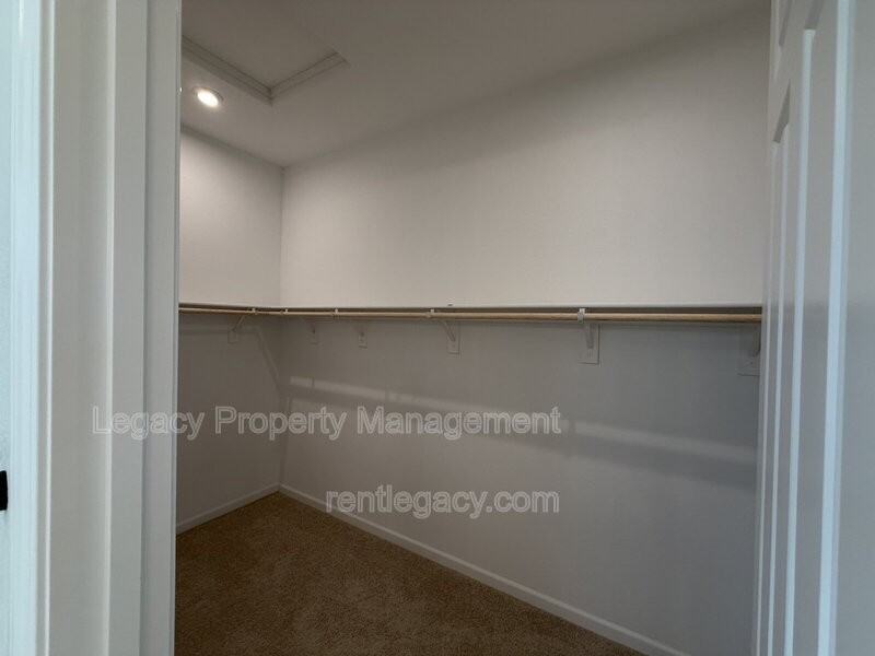 8283 Humble Ct - Photo 6 of 27