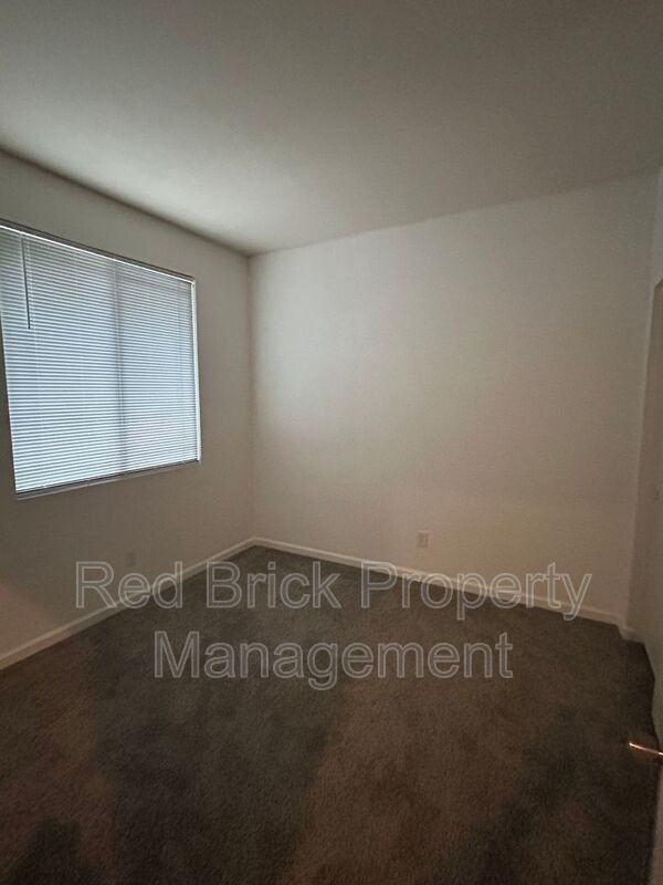 3577 Santiago Ave - Photo 7 of 9