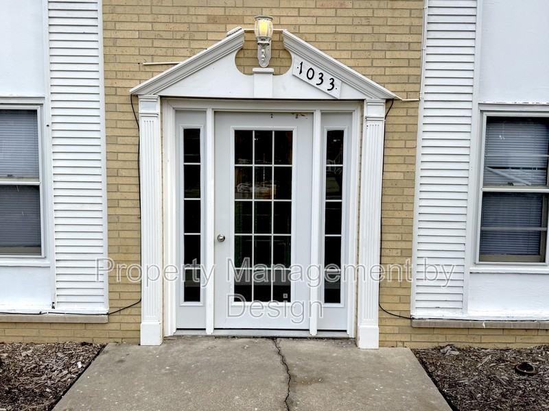 1033 5th St - Photo 3 of 22