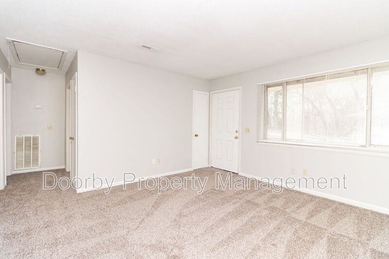 6436 Basswood Ln - Photo 2 of 13