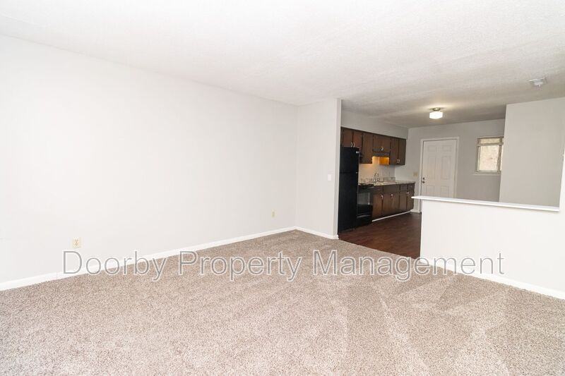 6436 Basswood Ln - Photo 3 of 13