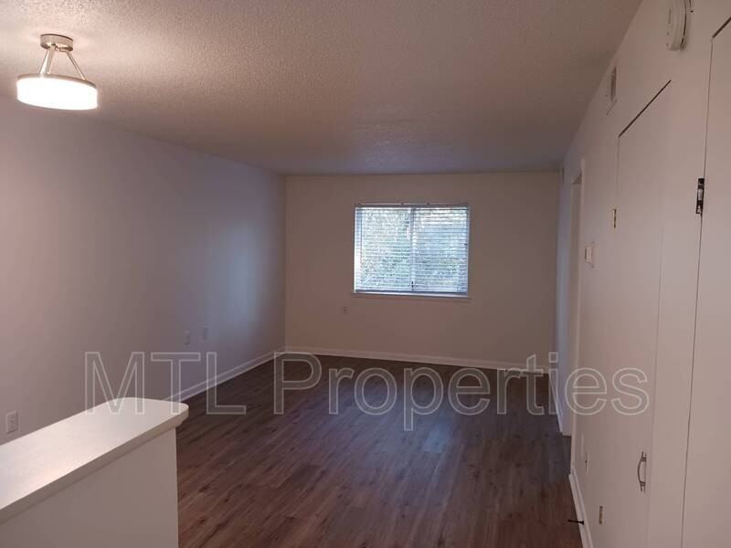 1602 Eagles Pl - Photo 3 of 8