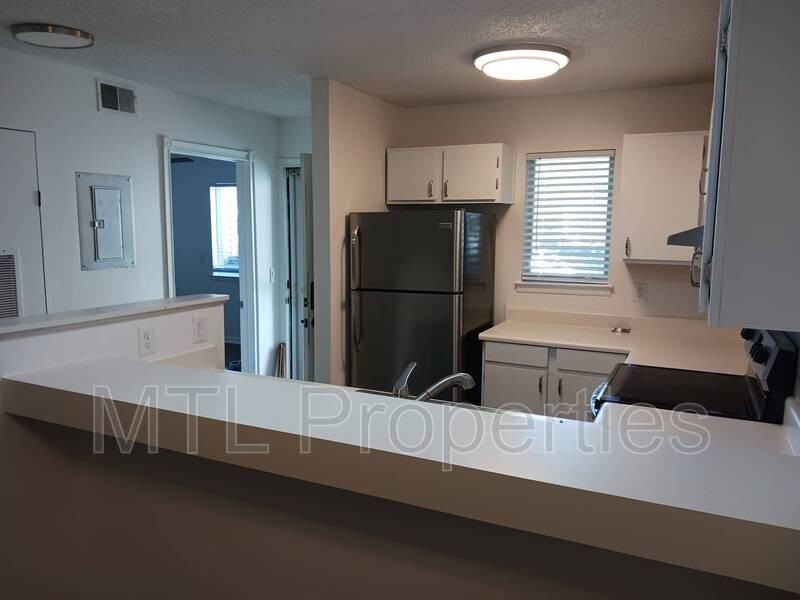 1602 Eagles Pl - Photo 4 of 8