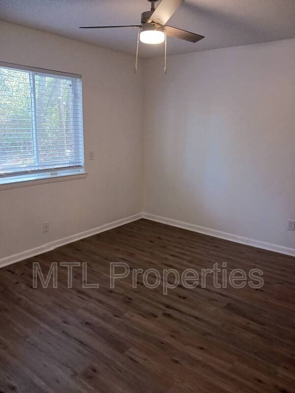 1602 Eagles Pl - Photo 7 of 8