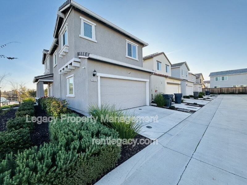 5312 Molino Cir - Photo 2 of 28