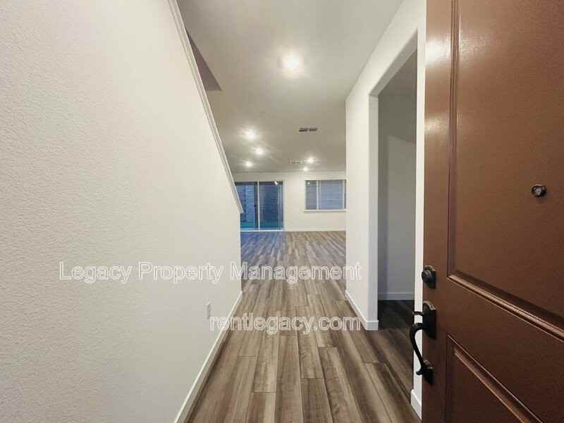 3760 Oyster Point Way - Photo 4 of 27