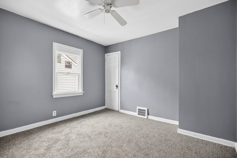 12708 Craven Ave #2 - Photo 6 of 10