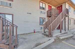 featured image of 1045 S Happy Hollow Rd #5