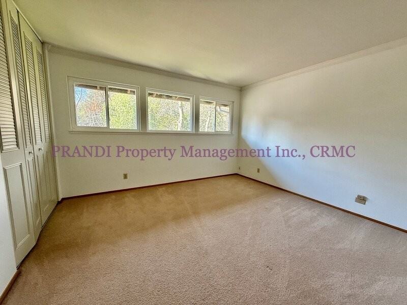 31 Porteous Ave - Photo 7 of 12