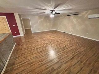 227 S Scales St - Photo 5 of 10