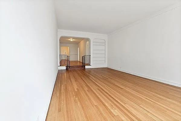 3240 Henry Hudson Pkwy #7K - Photo 6 of 7