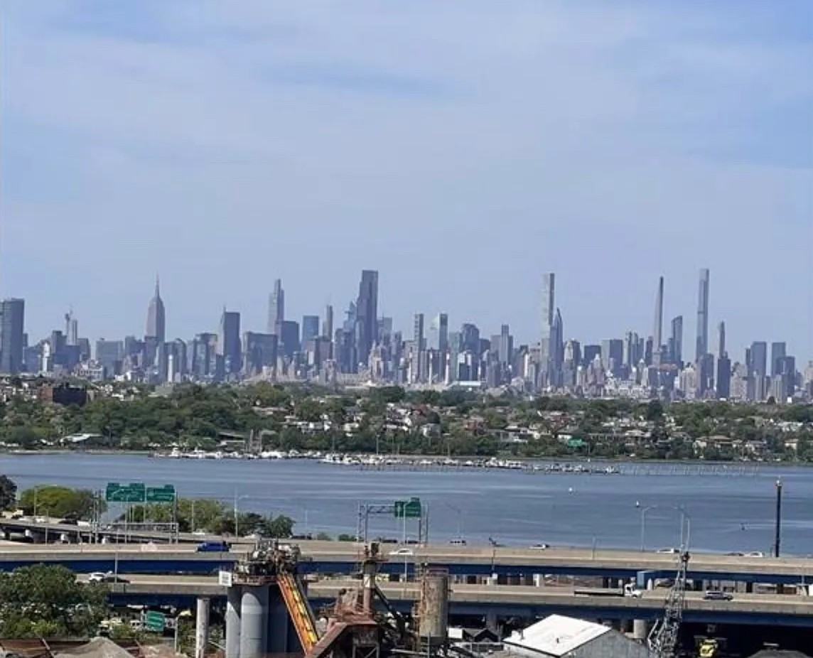 13416 35th Ave #C - Photo 2 of 14