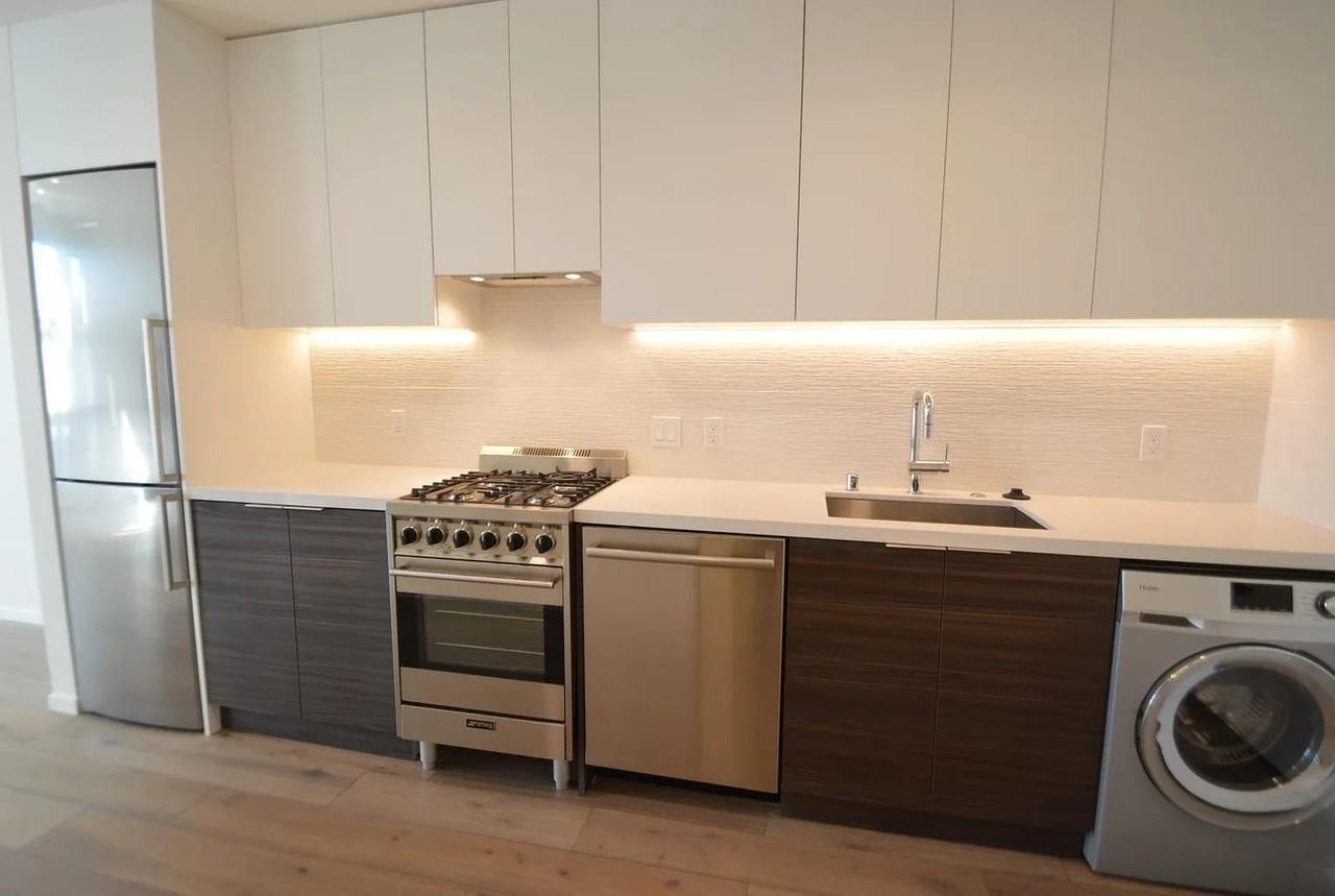 1433 Bush St #205 - Photo 3 of 19