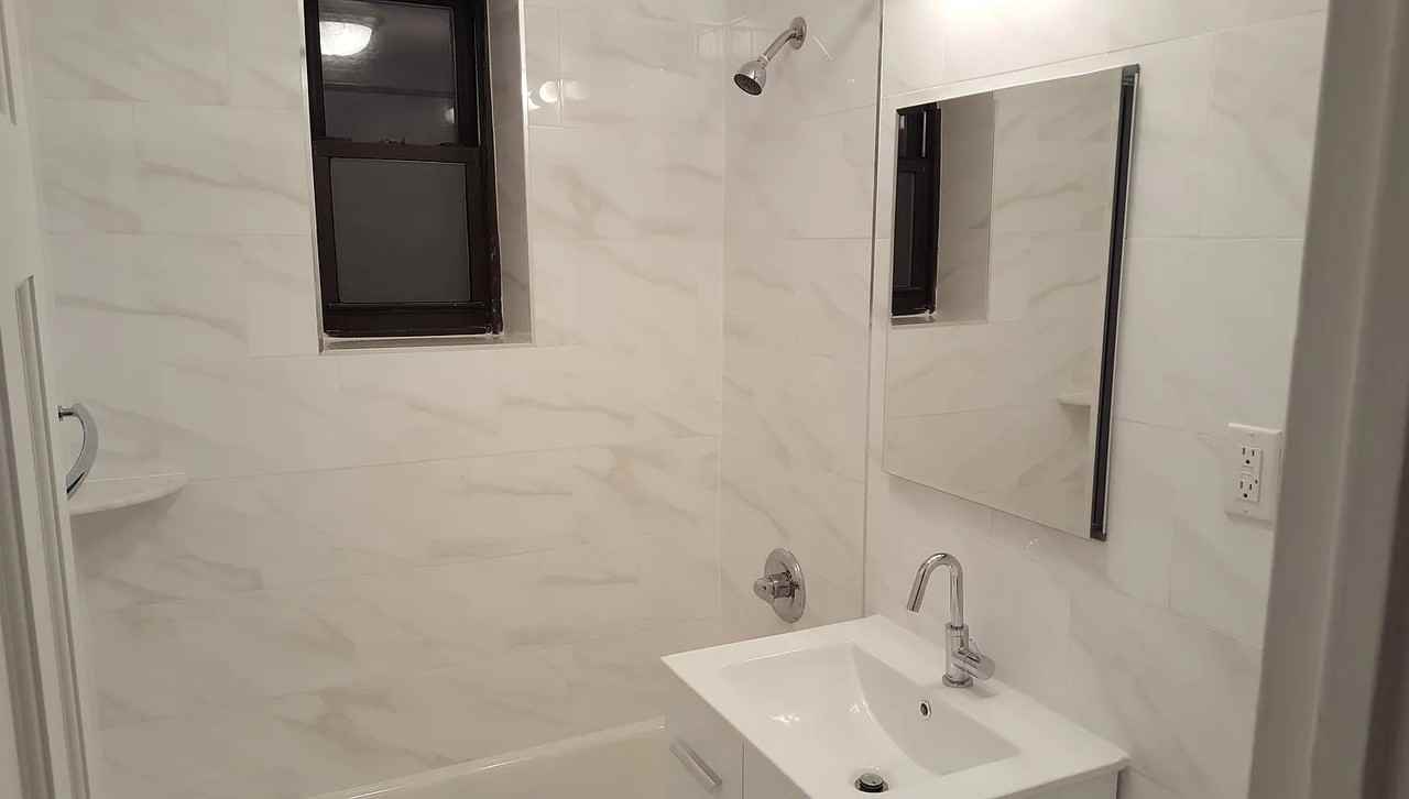 21106 75th Ave #5D - Photo 3 of 8