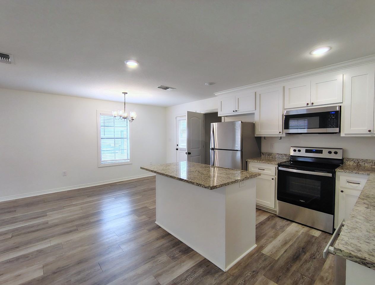 201 Williams St - Photo 7 of 21