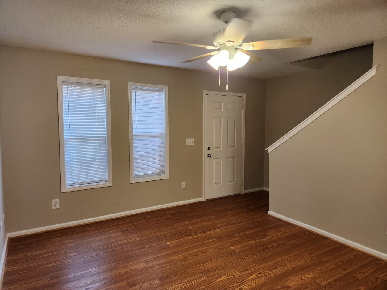 157 Pounds Ave Sw - Photo 6 of 16