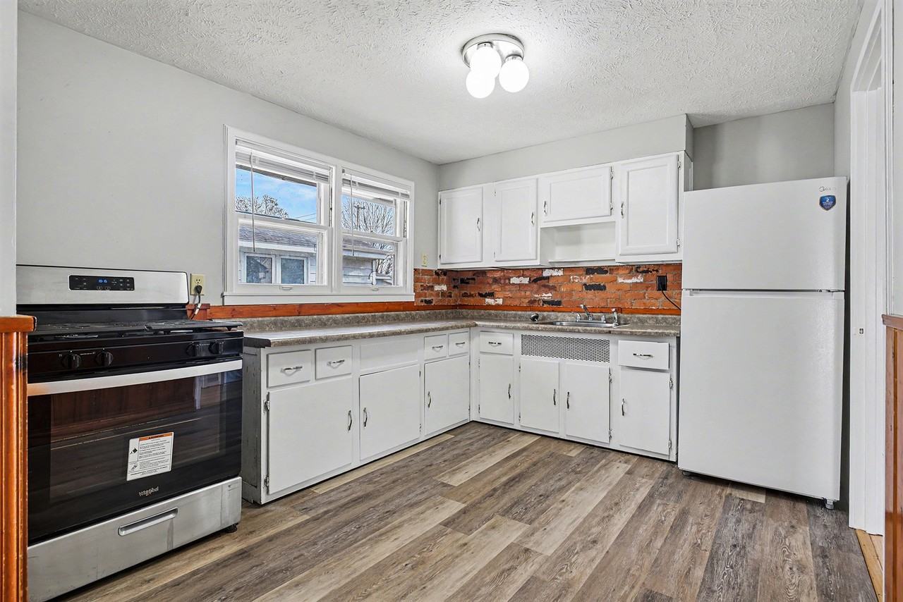 203 Ardennes Ave - Photo 4 of 17