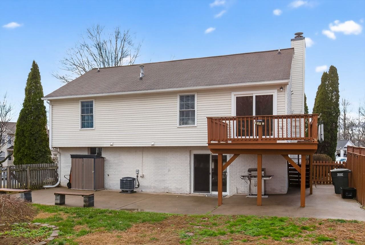 5828 Ruxton Dr - Photo 3 of 15