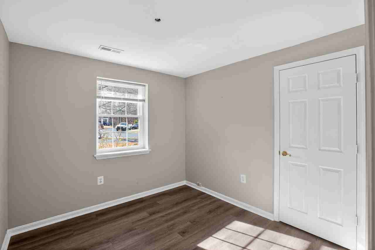 5828 Ruxton Dr - Photo 4 of 15