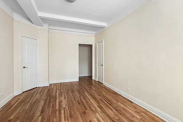 25 E 10Th St - Photo 7 of 9