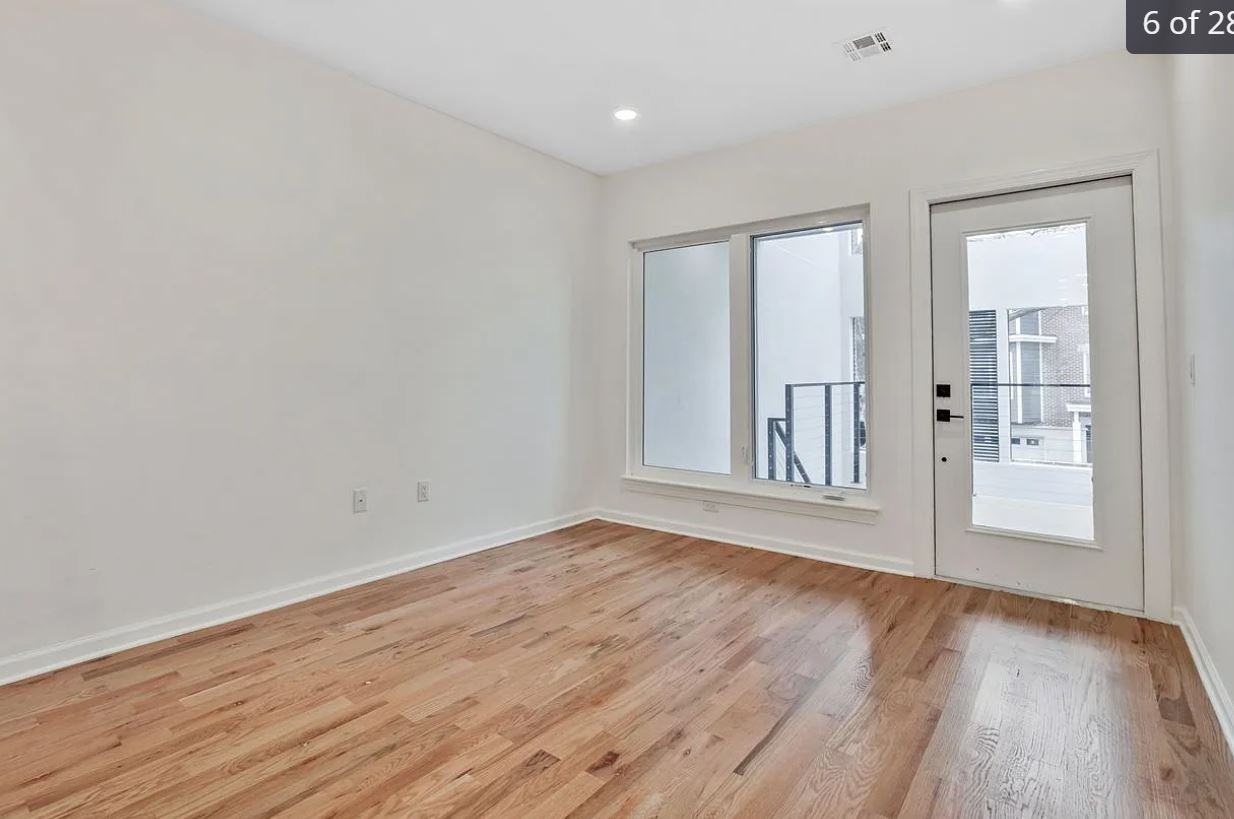 300 Halladay St - Photo 5 of 10