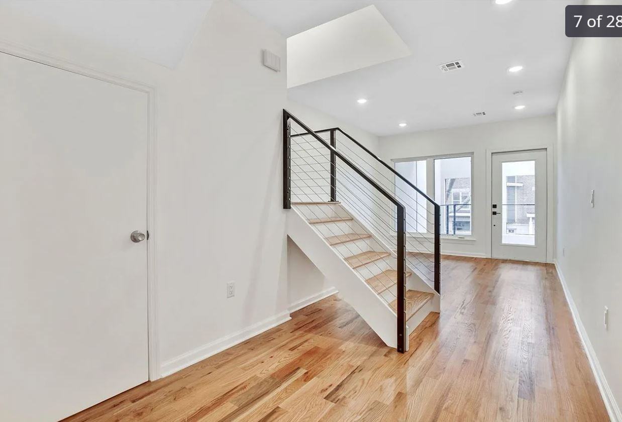 300 Halladay St - Photo 6 of 10