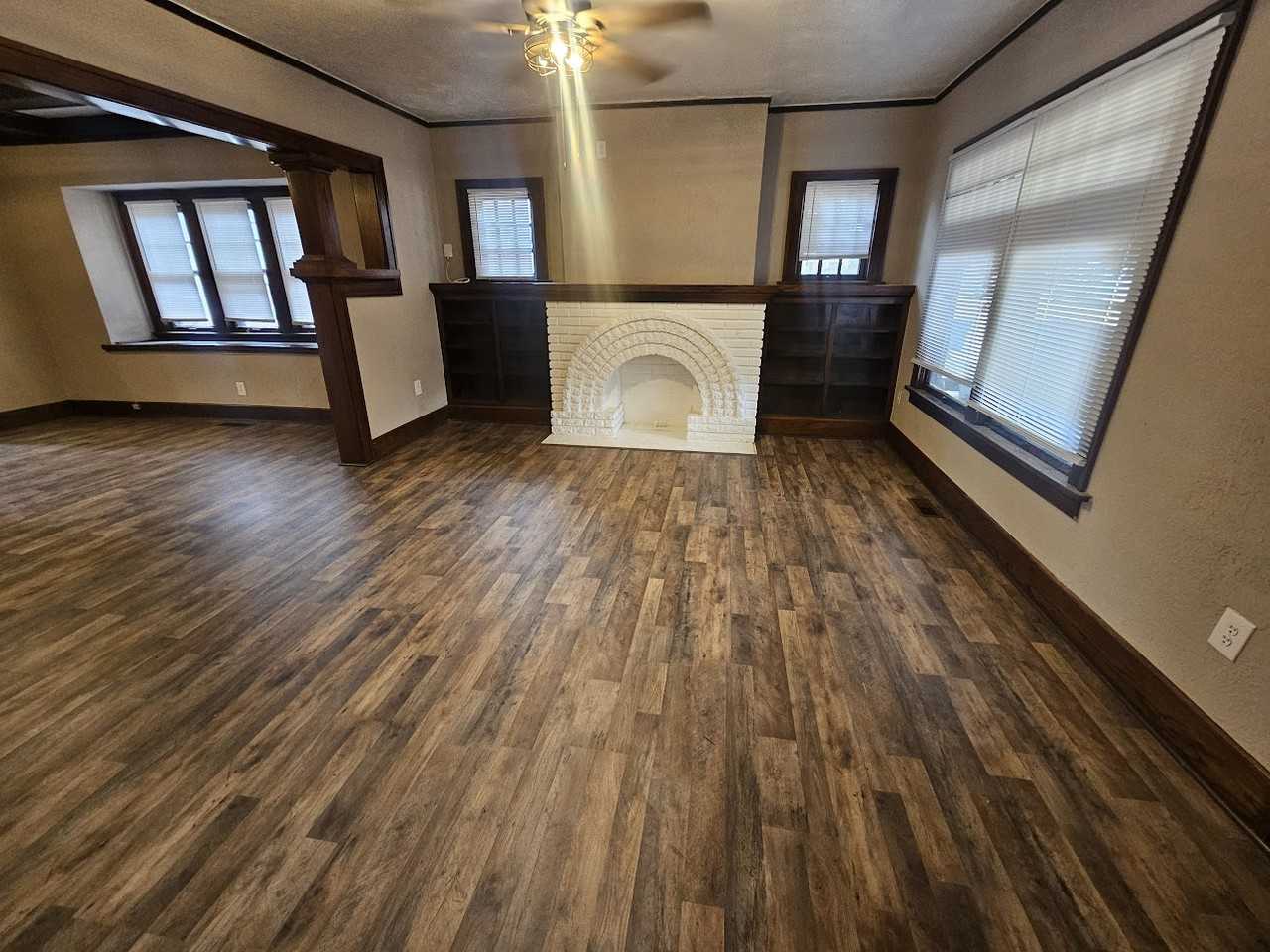 2915 N Harvey Pkwy - Photo 4 of 35