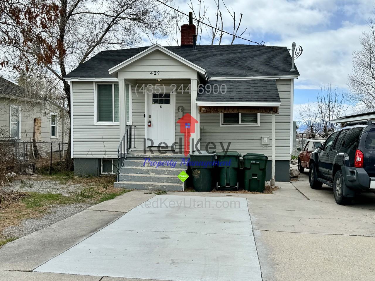 429 Nw - Photo 2 of 3