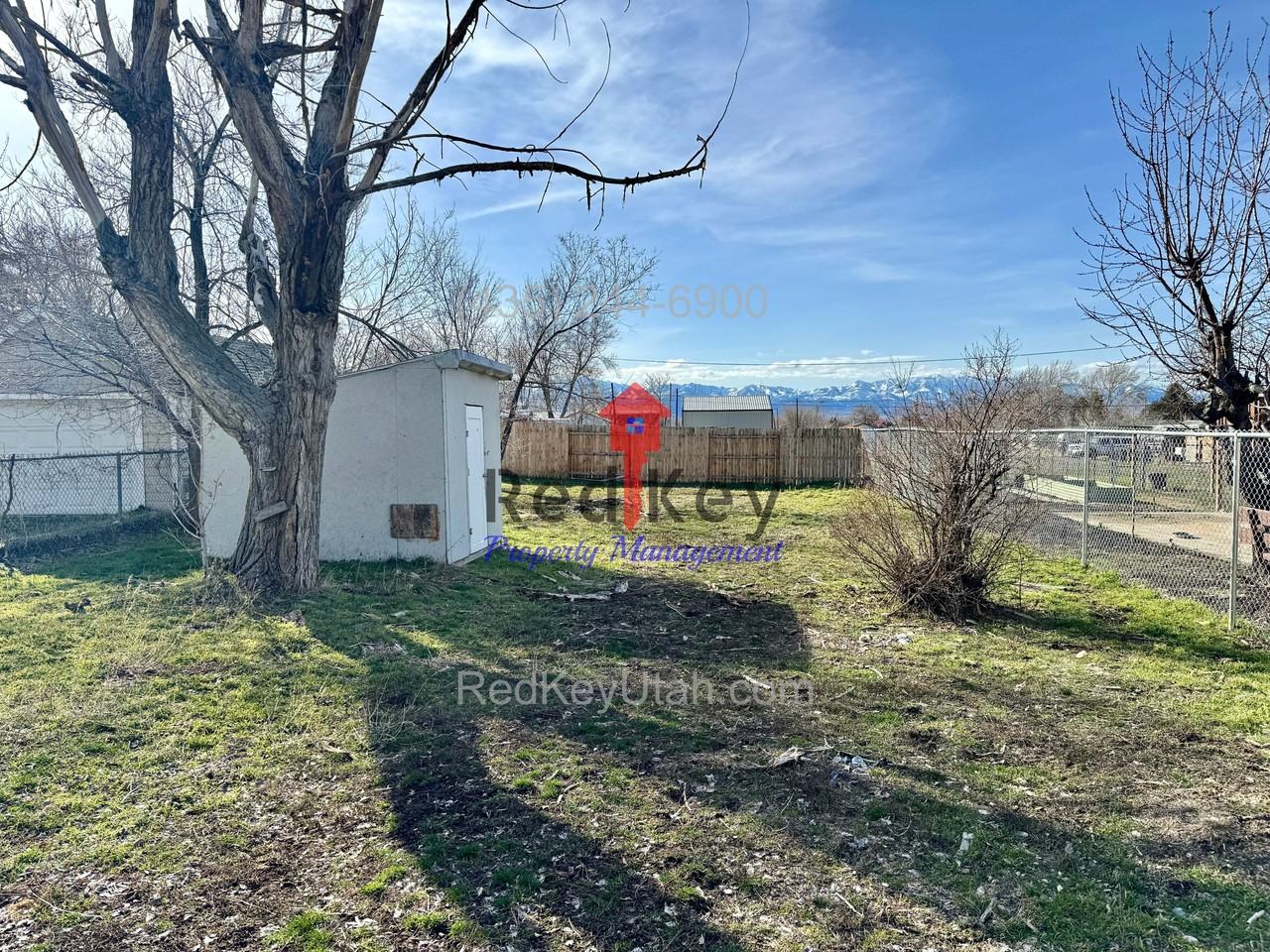 429 Nw - Photo 3 of 3