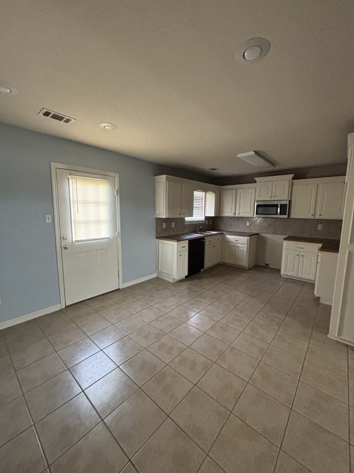 2807 Mcneill Cv - Photo 5 of 16