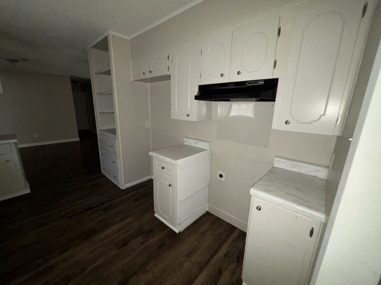 28 Country Wood St - Photo 4 of 22