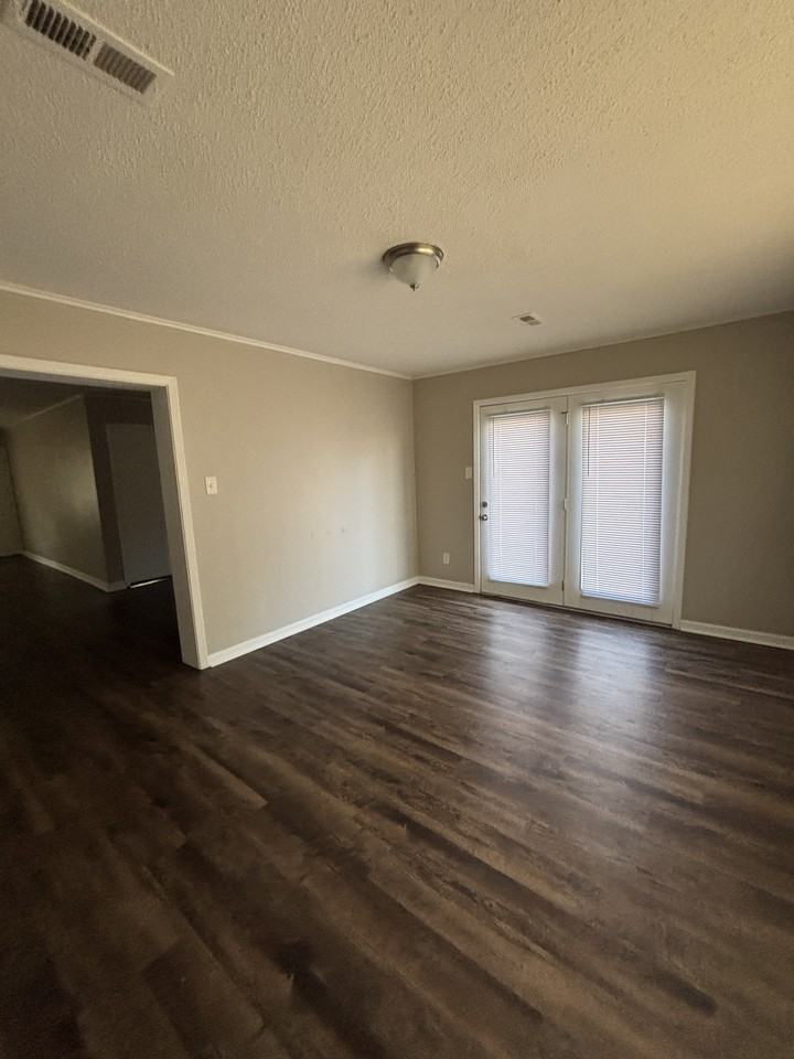 28 Country Wood St - Photo 6 of 22