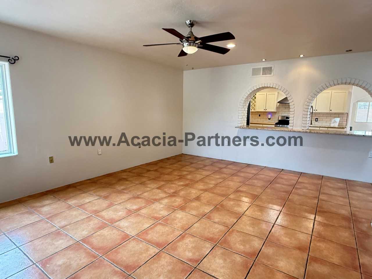 2708 E Edison St - Photo 2 of 30