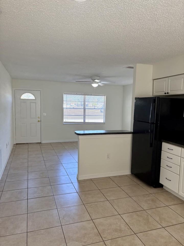 14170 Trollman St - Photo 6 of 20