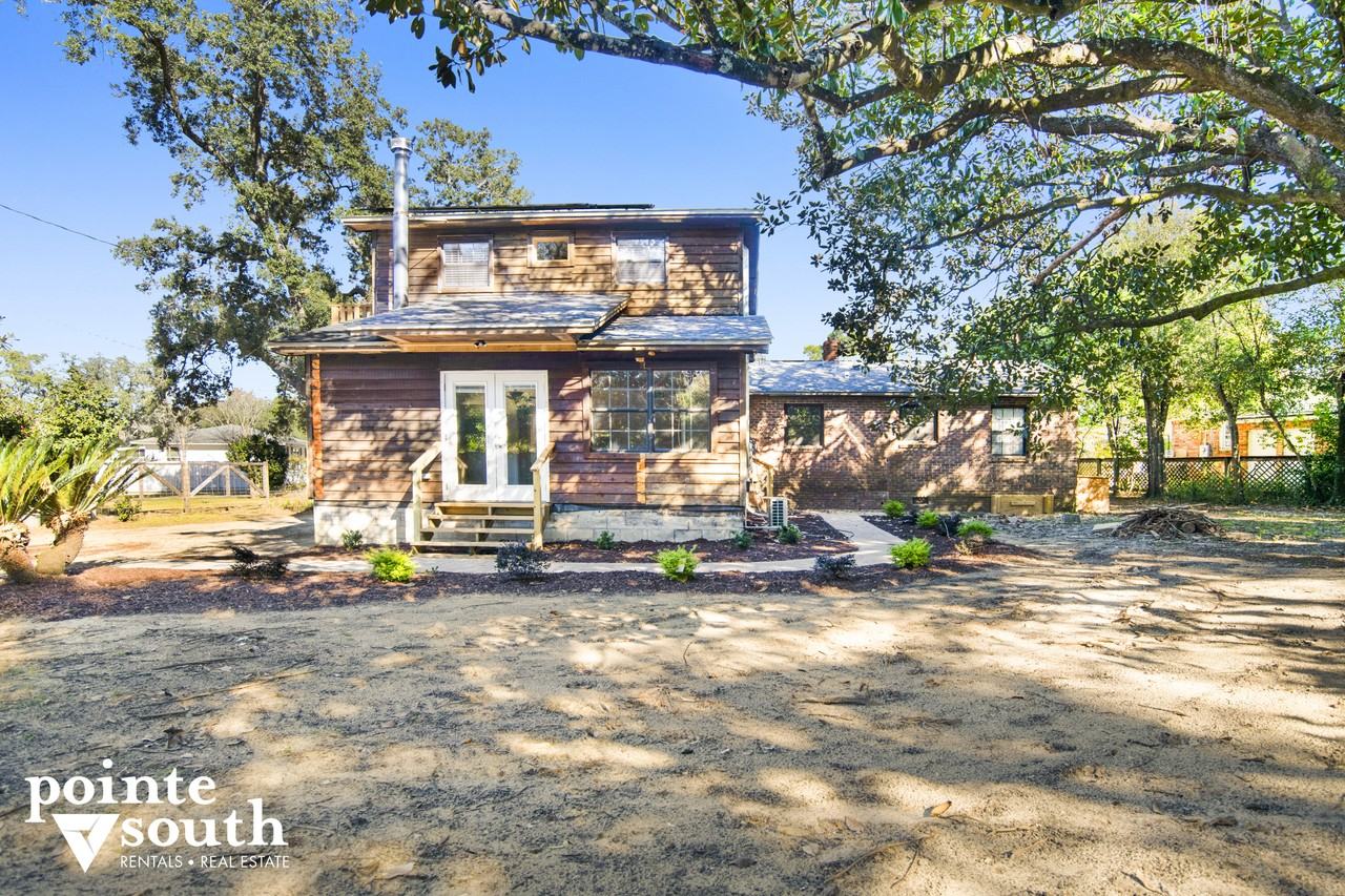 525 Lakewood Rd - Photo 2 of 32