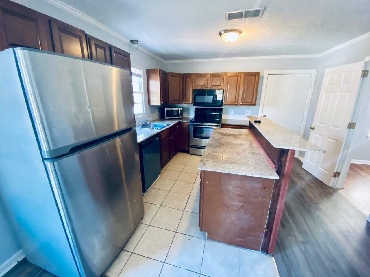 607 37th Ave S #3 - Photo 6 of 15