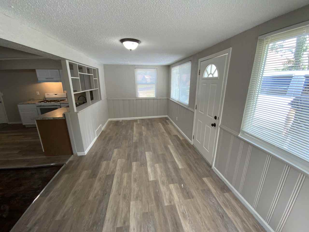 7013 Winchester Dr - Photo 3 of 10