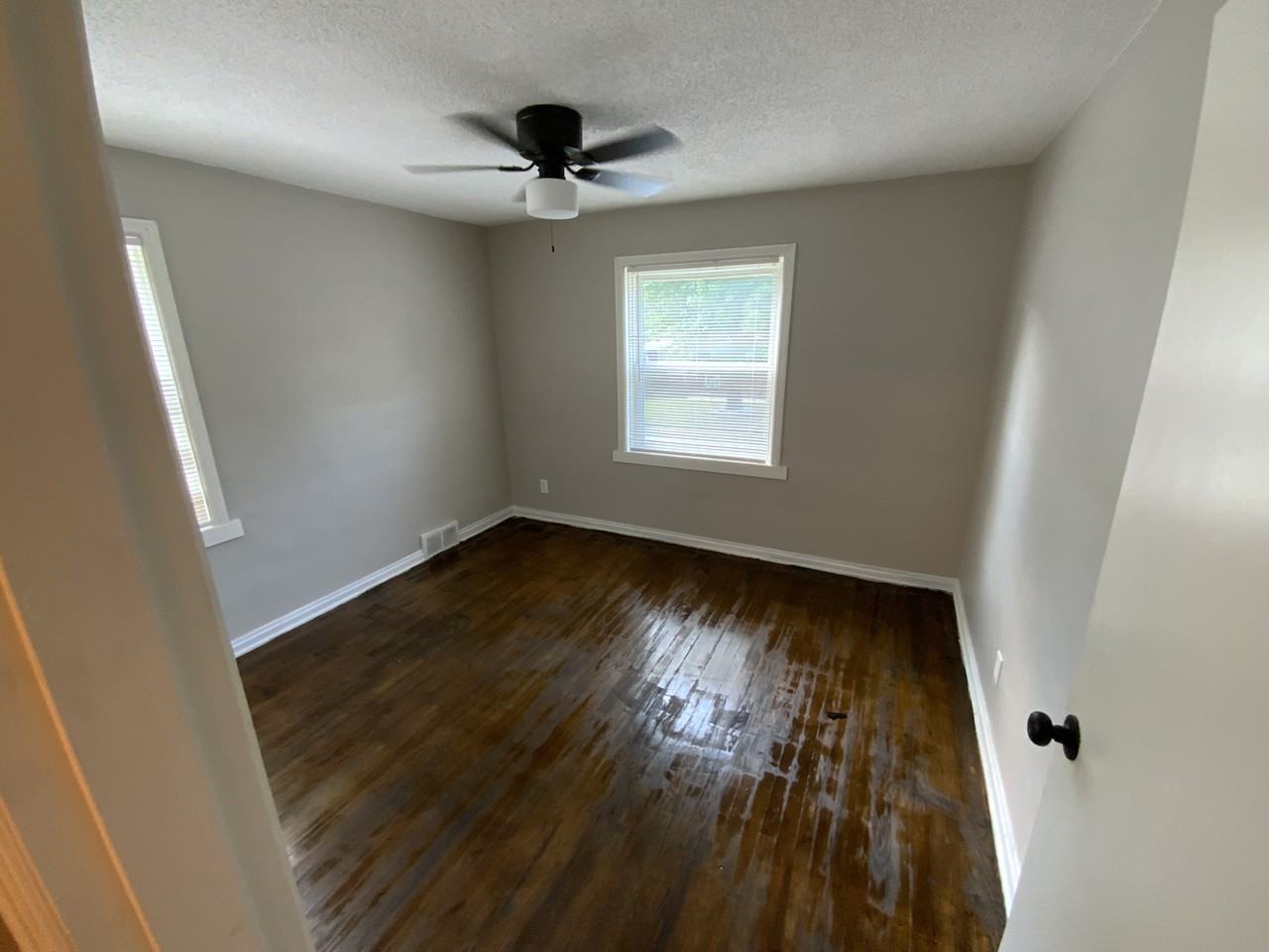 7013 Winchester Dr - Photo 7 of 10