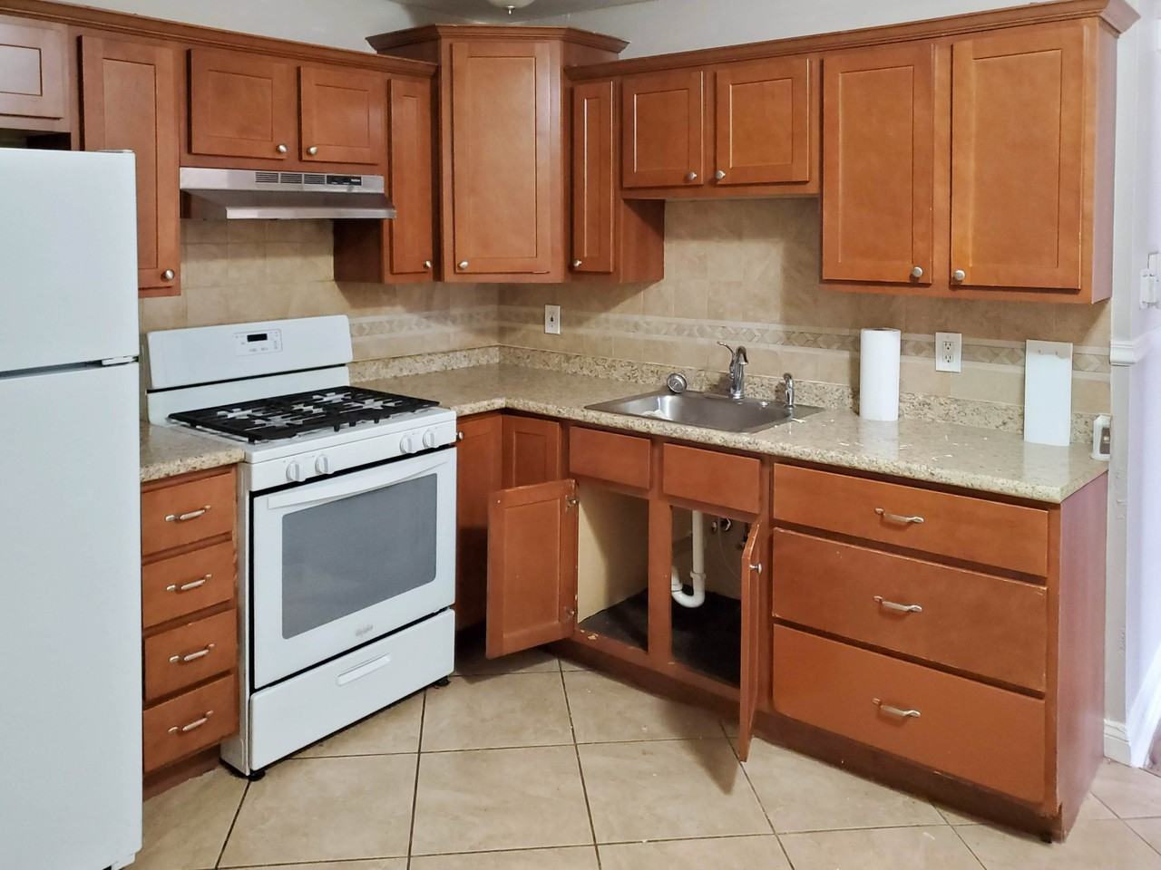 7491 Blanding Dr - Photo 2 of 9