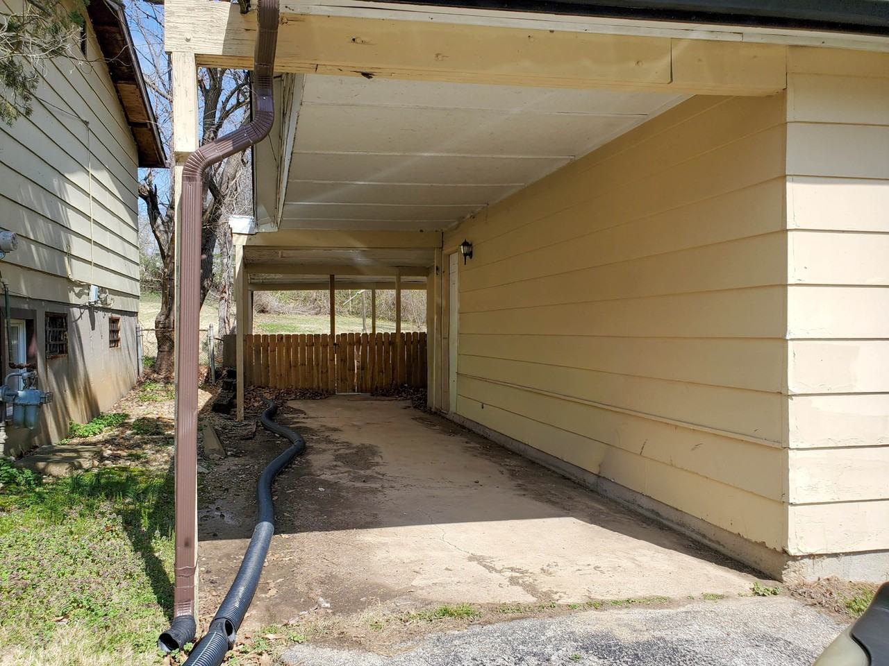 7491 Blanding Dr - Photo 7 of 9