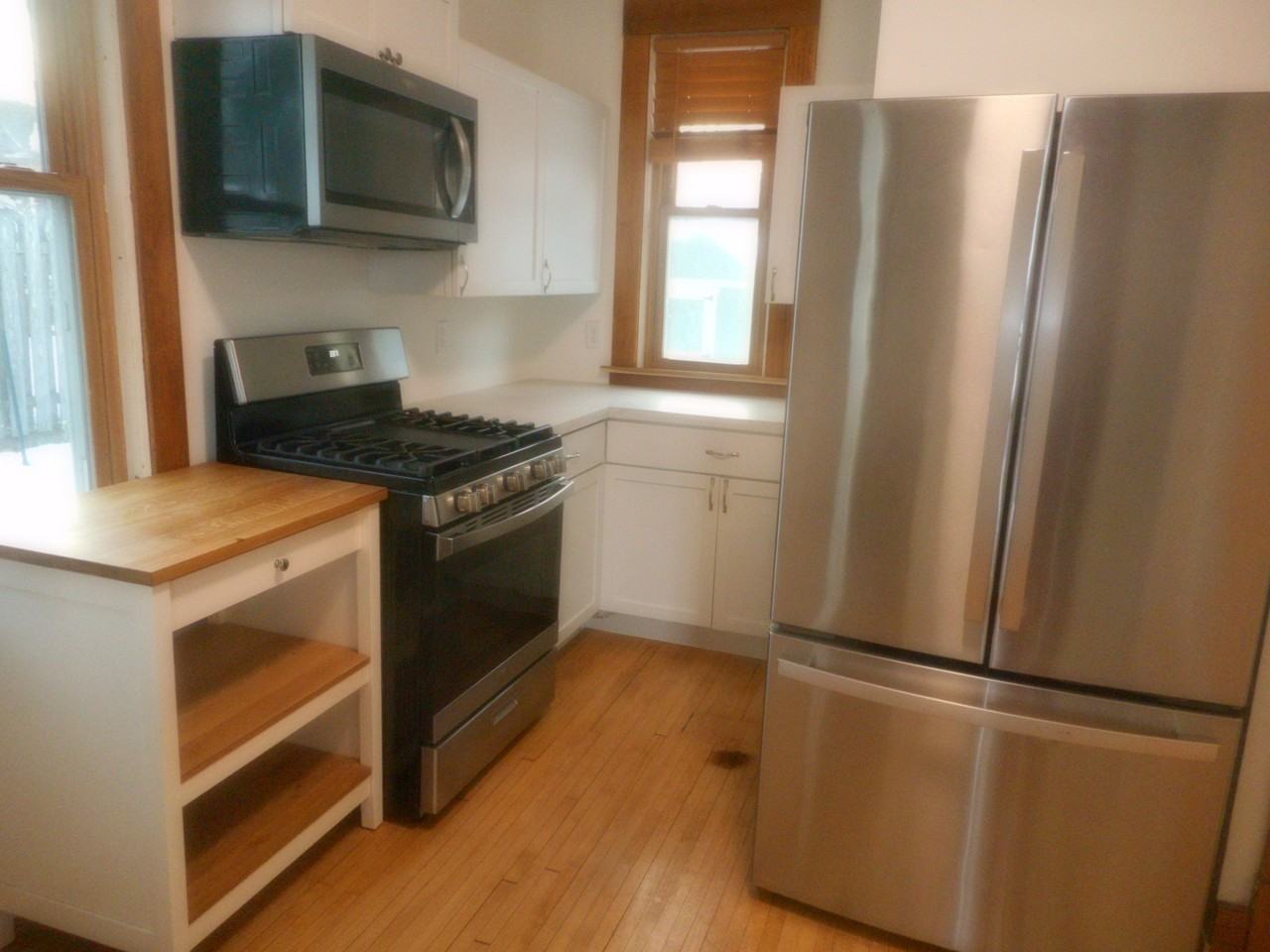 695 Ottawa Ave - Photo 5 of 12